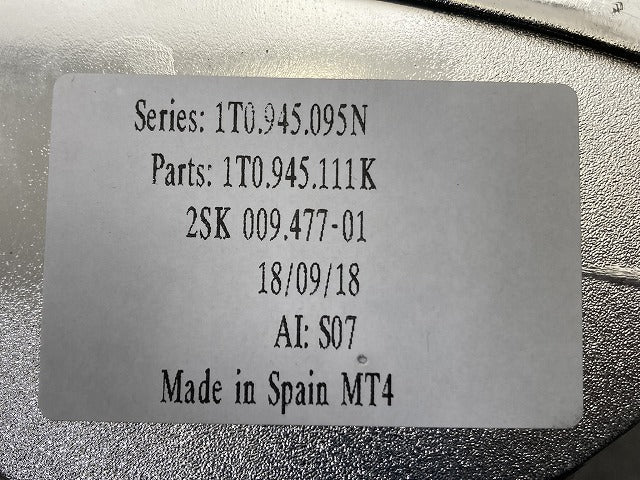 新品!トゥーラン 1T系 左 テールランプ/ライト/レンズ ハロゲン HELLA 1T0.945.095N/111K 1T0945095N フォルクスワーゲン(147086)