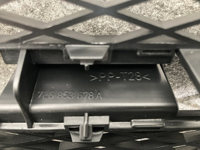 新品!トゥアレグ 7L系 フロント グリル/ラジエーターグリル 7L6 853 678 A 7L6853678A9B9 素地 フォルクスワーゲン(147229)