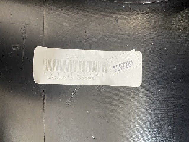 新品!X5 E70 純正 右 サイドステップ/サイドスカート 5177 7191242-04 51777191242 素地 BMW(147380)