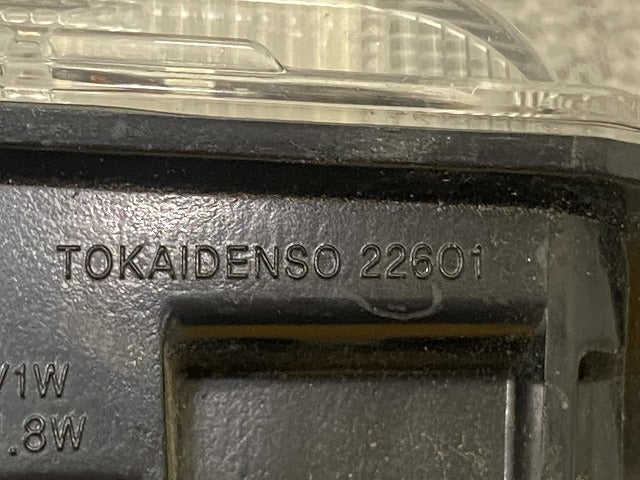 ルーミー/タンク/トール M900A/M910A/M900S/M910S 純正 ディライト LED TOKAIDENSO 22601 トヨタ(147484)