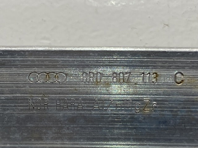 新品!新品!Q5 8R系 純正 フロント バンパー ホースメント 8R0 807 113 8R0807113C アウディ (147750)