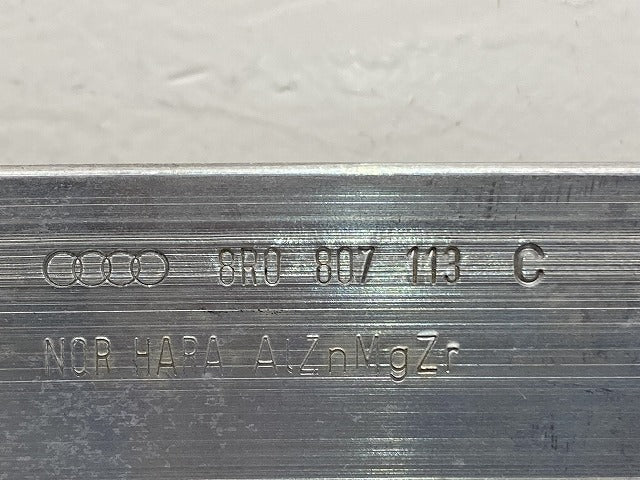 新品!Q5 8R系 純正 フロント ホースメント 8R0 807 113 8R0807113C アウディ(147751)
