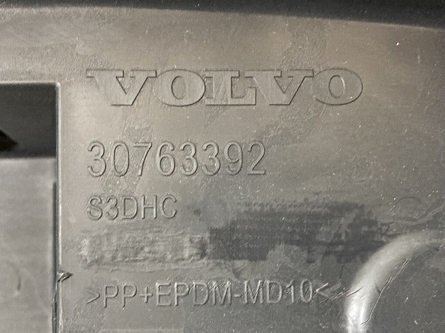 新品!V70 純正 フロント バンパー アブソーバー 30763391/92 V30763390 未塗装 ボルボ(147864)