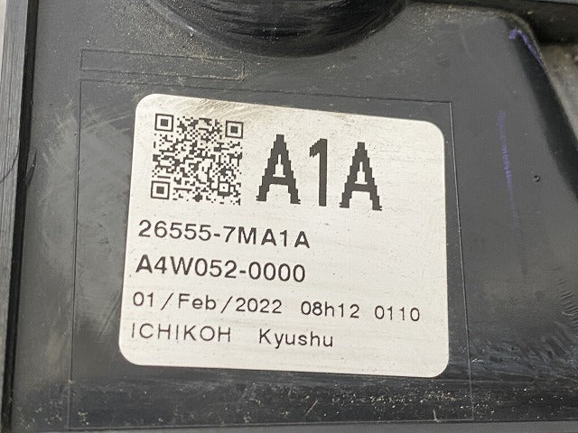 デイズ ハイウェイスター B44W/B45W/B47W/B48W 純正 左 テールランプ/ライト/レンズ LED 刻印A1A ICHIKOH D231 MQ719528 日産(147873)