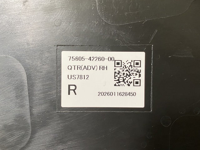 新車取り外し!RAV4 ラブ4 60系/AXAN64 純正 右 リア フェンダーアーチモール/オーバーフェンダー 75605-42260 素地 トヨタ(148055)