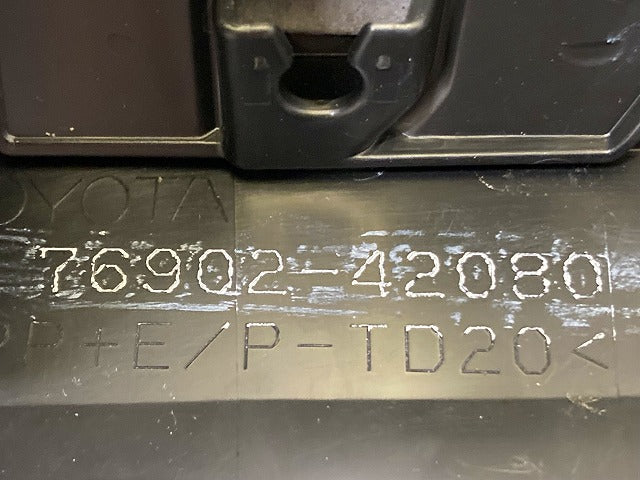 新車取り外し!RAV4 ラブ4 60系/AXAN64 純正 左 ドア マッドガード プロテクター 76902-42080 素地 トヨタ(148207)