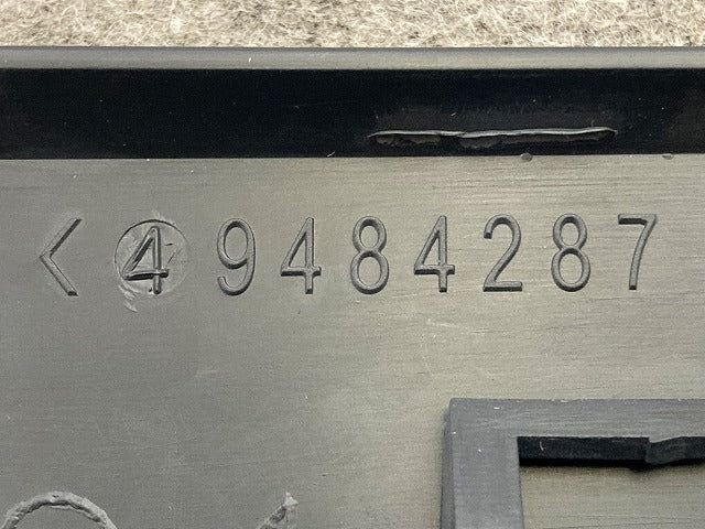 新品!S60 RB系/2005-2009 純正 右 リア ドア モール/プロテクター 9484287 V9190847 素地 ボルボ(148339)