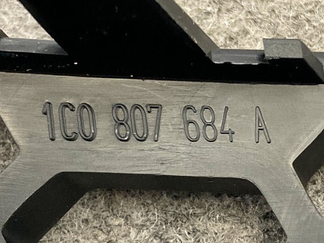 新品!ニュービートル 9C系 純正 右 フロント グリル/ラジエーターグリル 1C0 807 684 A 1C0807684A01C 素地 フォルクスワーゲン(148380)