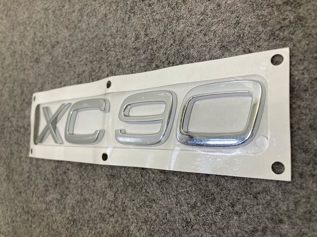 新品!XC90 CB 系/2003-2015 純正 リア エンブレム/オーナメント 9483933 ボルボ(148401)