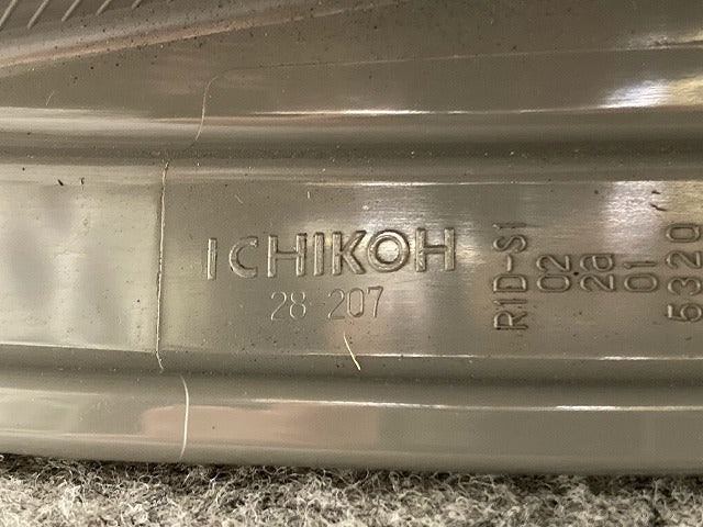 エスティマ ハイブリッド AHR20W 純正 右 テールランプ/ライト/レンズ LED ICHIKOH 28-207 トヨタ(148452)