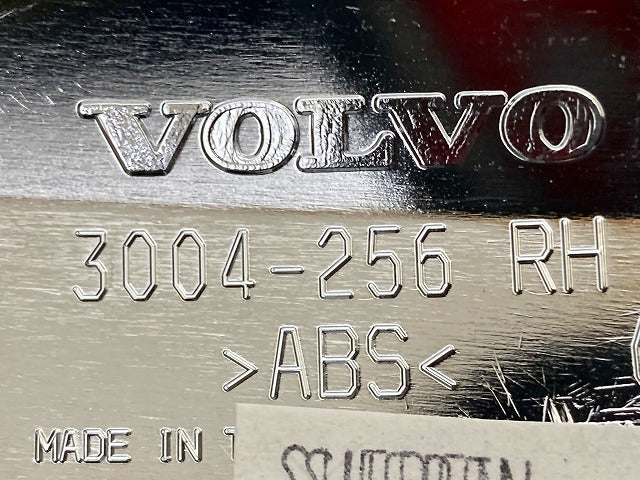 新品!S60/V70 RB/SB 純正 右 ドアミラー カバー 3004-256 30695232 メッキ ボルボ(148505)