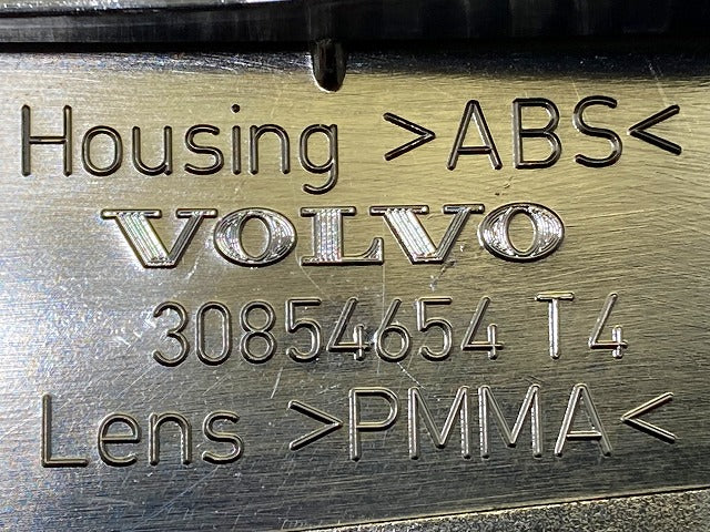 新品!S40/V40 4B系 純正 右 ウィンカー フラッシャー ランプ サイドマーカー HELLA 149 754-01 V30862524 ボルボ(148523)