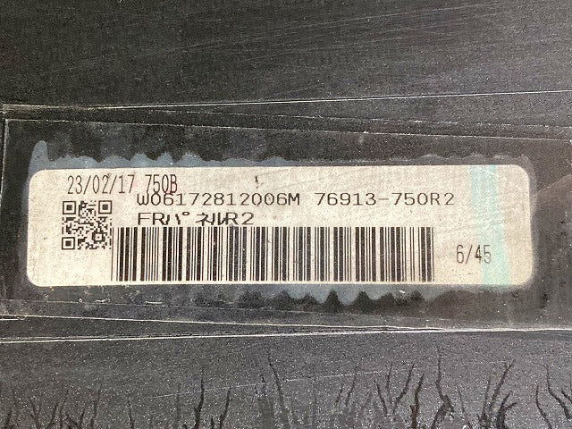 ハリアー 80系/MXUA80/MXUA85/AXUH80/AXUH85 純正 右 サイドパネル モデリスタ D2611-63110/210 76903-MU810/20 ブラック 202(149073)
