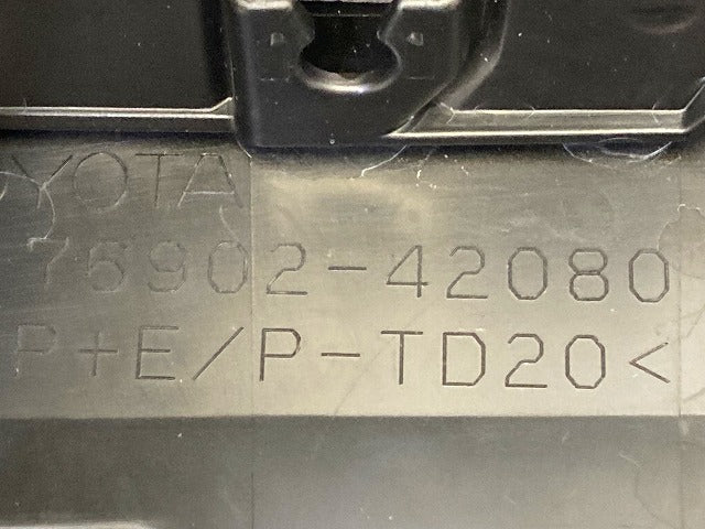 新車取り外し!RAV4 ラブ4 60系/AXAN64 純正 左 フェンダー サイドパネル マッドガード プロテクター 76902-42080 素地 トヨタ(149213)