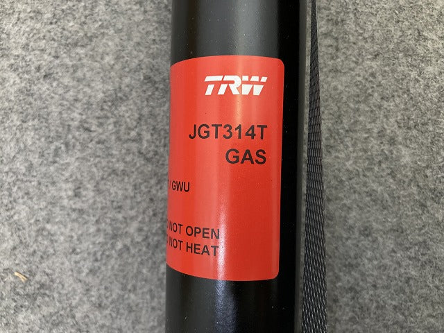 新品!A4(B6/B7) 8E系 社外 左右共通 リアショック アブソーバー TRW リアダンパー JGT314T RH LH アウディ(149404)