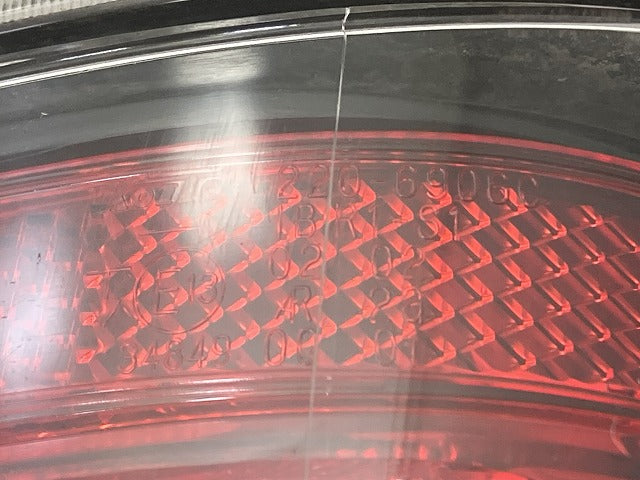 アトレー ワゴン/ハイゼット カーゴ S321G/S331G/S321V/S331V 純正 後期 右 テールランプ/ライト/レンズ ハロゲン KOITO 220-6906C(149653)