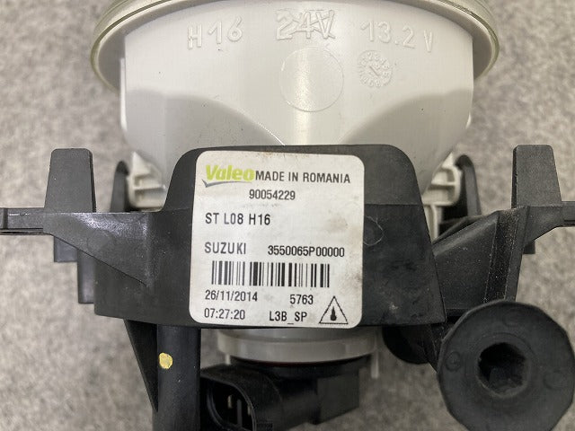 ジムニー JB64W 純正 左右共通 フォグランプ/フォグライト ハロゲン VALEO 90054229 スズキ(149909)