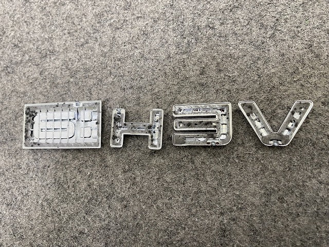 新車取り外し!ステップワゴン ZR-V ヴェゼル 汎用 純正 後 フロント エンブレム/オーナメント メッキ ホンダ(150018)