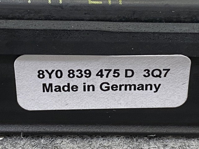 新品!A3 8Y系 純正 左 リア ドア ベルトモール アウター 8Y0 839 475 D 3Q7 8Y0839475D3Q7 メッキ アウディ(150403)