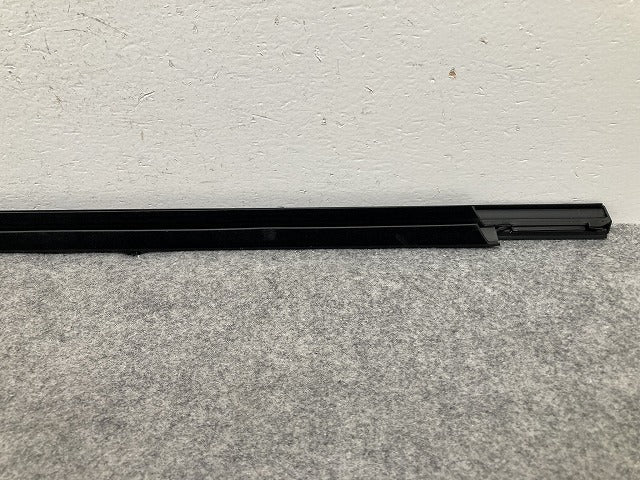 新品!ミニ 5ドア(F55) 純正 左 リア ドア ベルトモール 51357322525 メッキ MINI(150424)