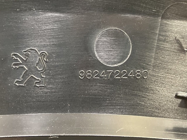 新品!208 A9系 純正 右 リア フェンダーアーチモール/オーバーフェンダー RH 98247224XY 98483132XY ブラック ソリッド プジョー(150806)