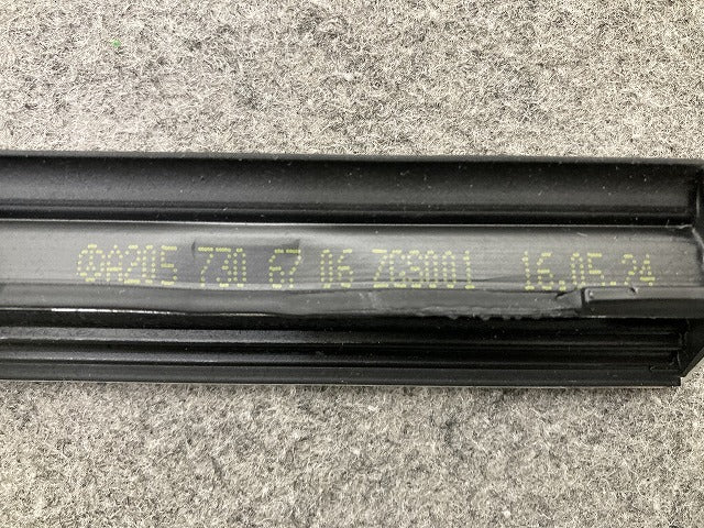 新品!Cクラス S205 純正 左 リア ドア ベルトモール ウインドウモール LH A2057306706 メッキ メルセデスベンツ(151086)