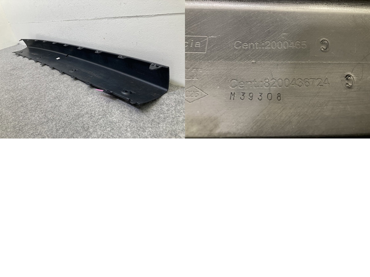 新品!カングー KWK4M/KWH5F 純正 リア バンパーモール ガーニッシュ 8200436724 7701478198 素地 ルノー(152426)