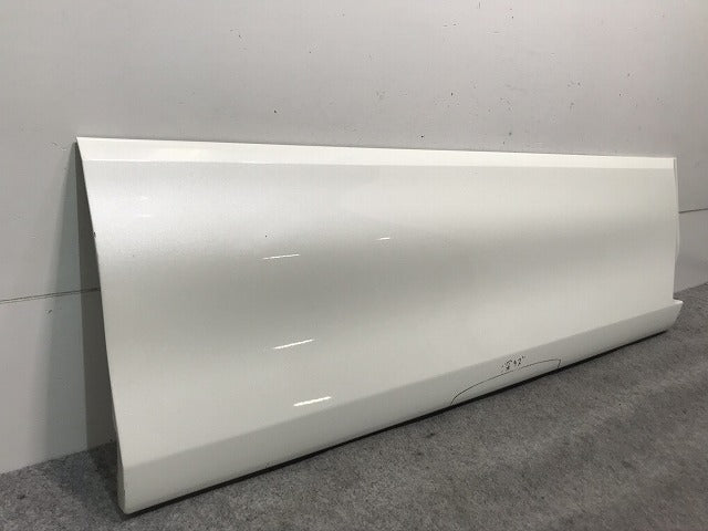 セレナ ハイウェイスター C26/FPC26/NC26/FNPC26/HC26/HFC26/FNC26 右フロントサイドパネル 76854 1VF0A 日産(103088)