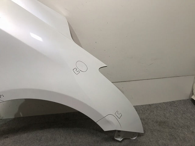 スイフト ZD72S/ZC72S 右フロントフェンダ― スズキ(103167)
