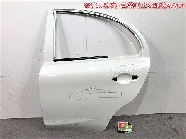 マーチ K13/NK13 リアゲート 日産(103266)