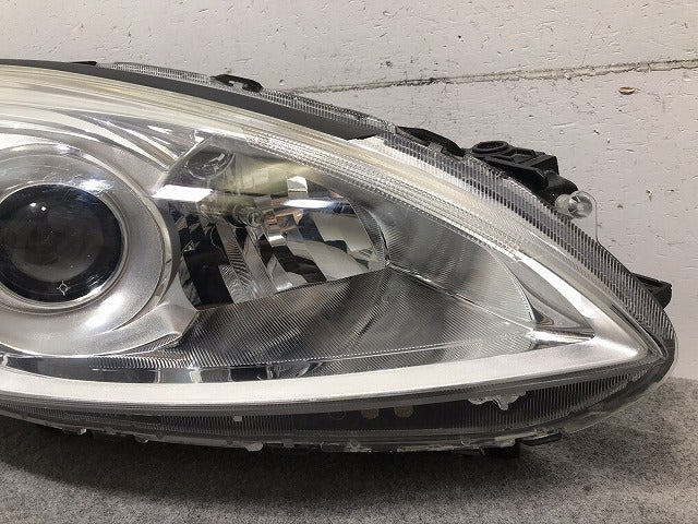 プレマシー/ラフェスタ CW/CWEAW/CWEFW 右ヘッドライト/ランプ ハロゲン レベライザー STANLEY P9562 マツダ/日産(103407)