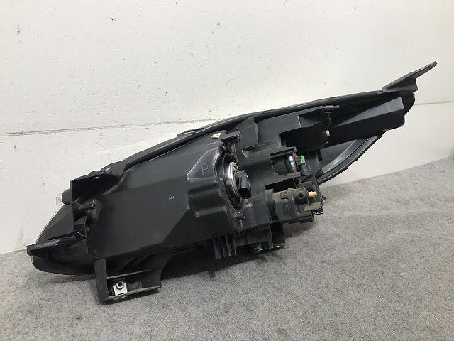 プレマシー/ラフェスタ CW/CWEAW/CWEFW 右ヘッドライト/ランプ ハロゲン レベライザー STANLEY P9562 マツダ/日産(103407)