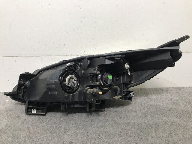 プレマシー/ラフェスタ CW/CWEAW/CWEFW 右ヘッドライト/ランプ ハロゲン レベライザー STANLEY P9562 マツダ/日産(103407)