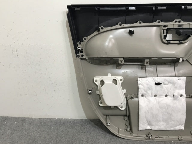 新車外し!キャスト/ピクシスジョイ LA250S/LA260S/LA250A/LA260A 純正 右 フロントドア トリム/内張り 67610-B2081 67610-B2C91-D0(103473)