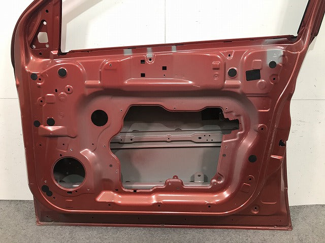 デュアリス J10/KJ10/KNJ10 右フロントドア 日産(103500)