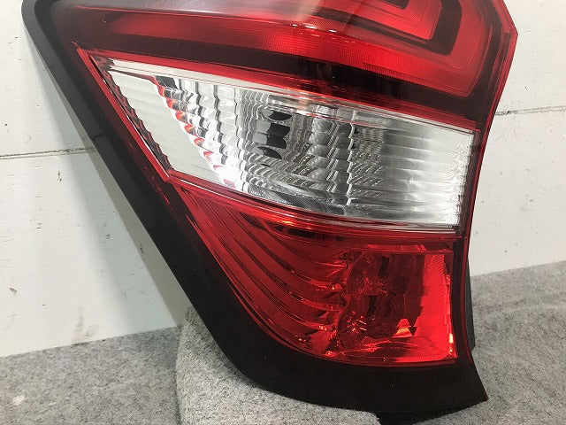 ノート E12/HE12/NE12/SNE12 後期・中期 左テールランプ/ライト/レンズ ICHIKOH D202 26559-5WK0B 日産(103812)