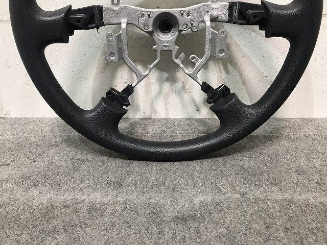 新車取り外し! ハイエース/レジアスエース 200系 ハンドル