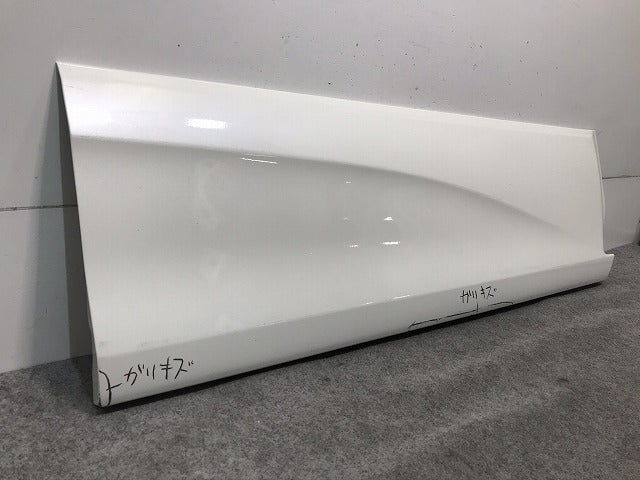 セレナ ハイウェイスター C26/FPC26/NC26/FNPC26/HC26/HFC26/FNC26 純正 後期 右フロントドア サイドパネル マッドガード 日産(104541)