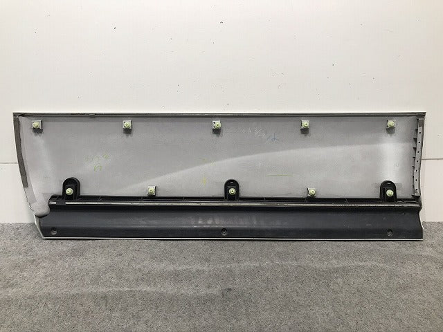 セレナ ハイウェイスター C26/FPC26/NC26/FNPC26/HC26/HFC26/FNC26 純正 後期 右フロントドア サイドパネル マッドガード 日産(104541)