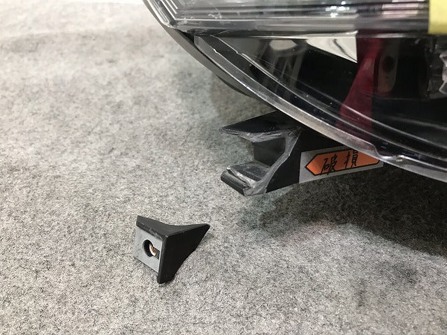 ポルテ NCP140/NSP141/NCP141/NCP145 純正 右ヘッドライト/ランプ レベライザー KOITO 52-259 トヨタ(104754)