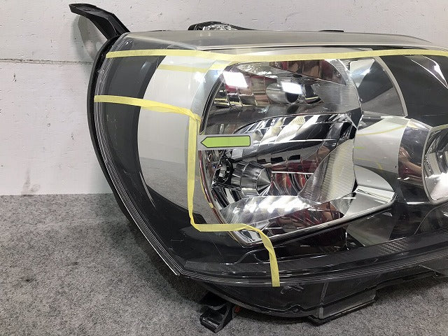 ポルテ NCP140/NSP141/NCP141/NCP145 純正 右ヘッドライト/ランプ レベライザー KOITO 52-259 トヨタ(104754)