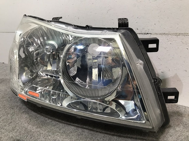 リバティ M12/PM12/PNM12/RM12/RNM12 純正 後期 右ヘッドライト/ランプ キセノン HID レベライザー ICHIKOH 1717 日産(105660)