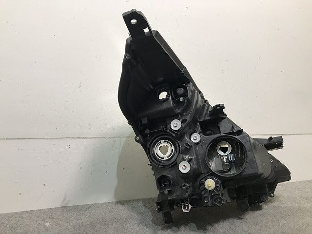 ティアナ J32/PJ32/TNJ32 純正 左 ヘッドライト/ランプ ハロゲン レベライザー KOITO 100-63987 日産(105663)