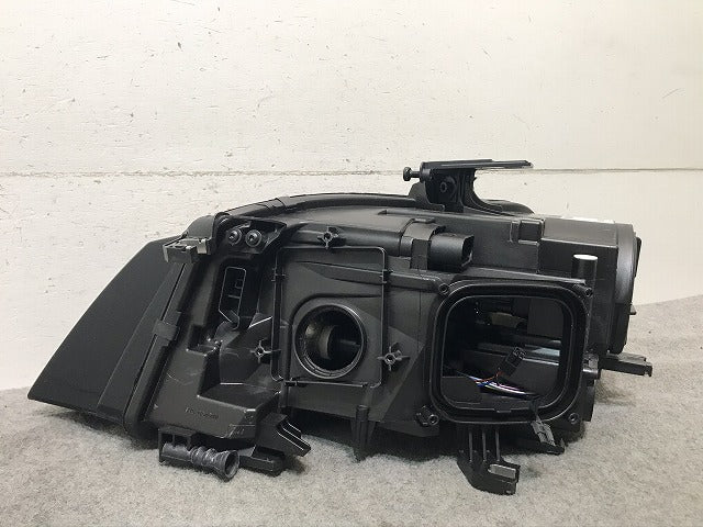 ジャンク! A4 8K系 純正 前期 右ヘッドライト/ランプ キセノン HID AL Automotive Lighting 824/711307022801 アウディ(106342)