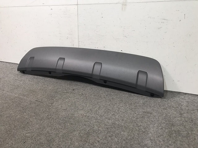 新品! ディスカバリースポーツ/ディスカバリー5 LC2XC 純正 リアバンパーガーニッシュ/アンダー ランドローバー(106414)