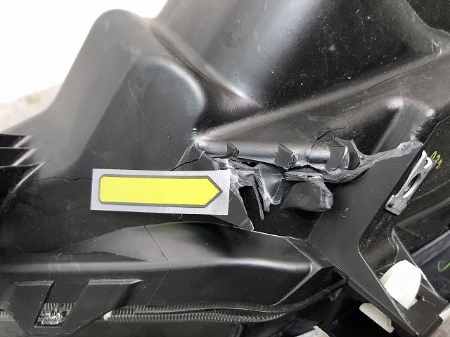 セレナ C27/GC27/GFC27/GNC27/GC27/GFNC27 純正 前期 左ヘッドライト/ランプ LED レベライザー KOITO 100-23721 カラーNo.QAB(106590)