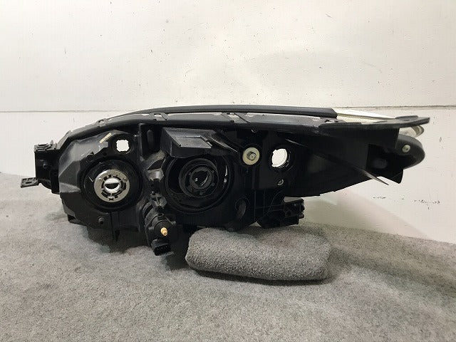 プレマシー/ラフェスタ CW/CWEAW/CWEFW 純正 右ヘッドライト/ランプ ハロゲン レベライザー STANLEY P9562R マツダ(106596)