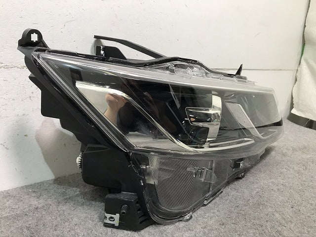 セレナ C27/GC27/GFC27/GNC27/GC27/GFNC27 純正 前期 右ヘッドライト/ランプ LED KOITO 100-23721 日産(106631)