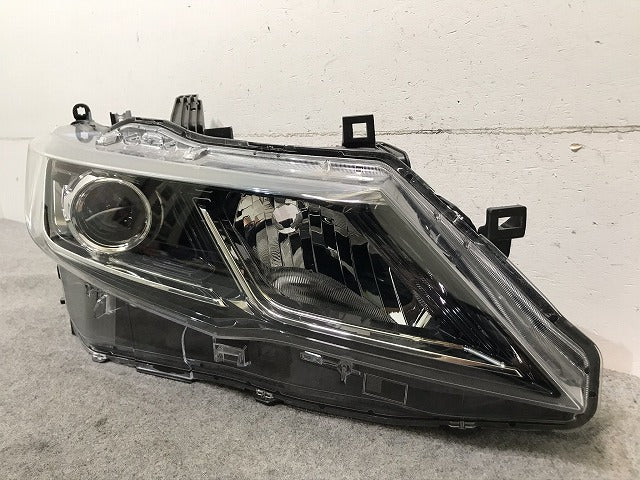 セレナ C27/GC27/GFC27/GNC27/GC27/GFNC27 純正 前期 右ヘッドライト/ランプ LED KOITO 100-23721 日産(106631)