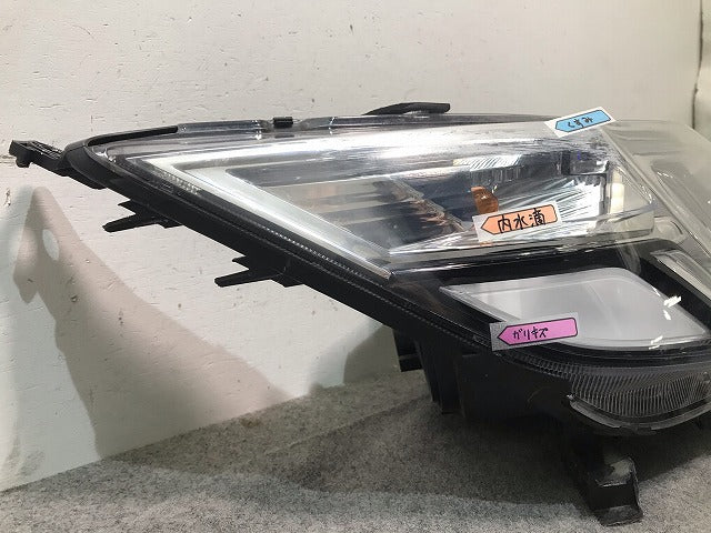 ステップワゴン RP1/RP2 純正 右ヘッドライト/ランプ LED LE 14 D 6331 ホンダ(107260)